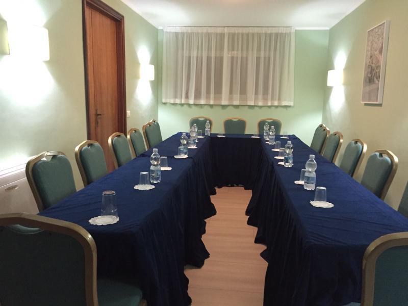 Hotel Riviera Анцио Экстерьер фото